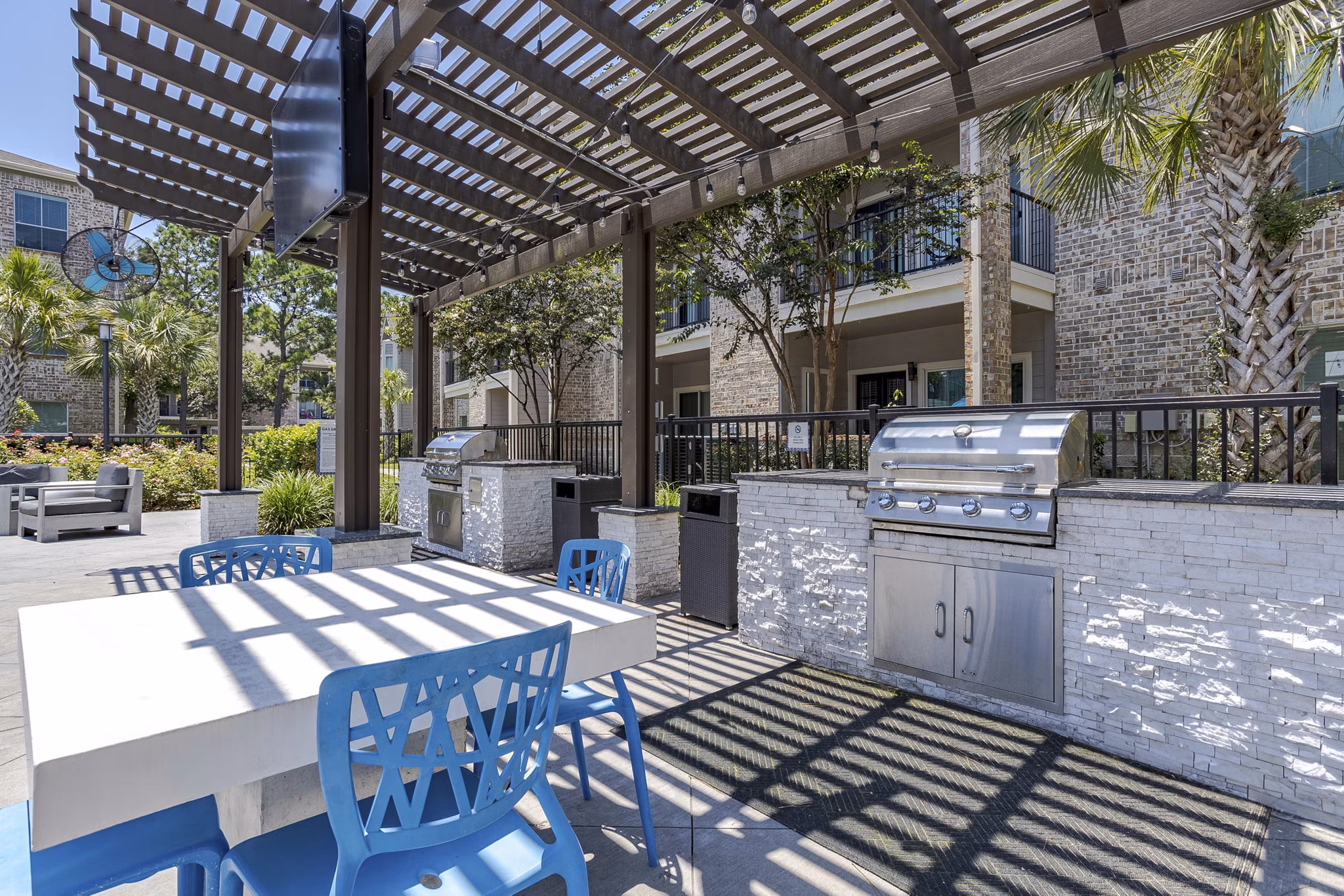 grill area at Town Center Crossing Apartments