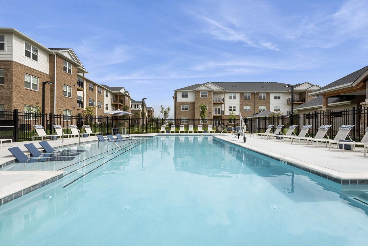 Pool at Brandywine Green (3 of 3)