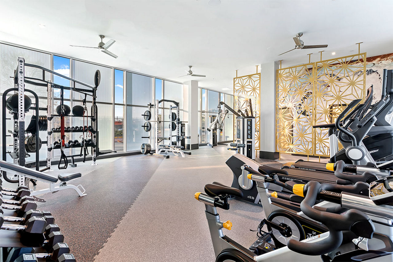 Gym at Highland House Tower (3 of 4)