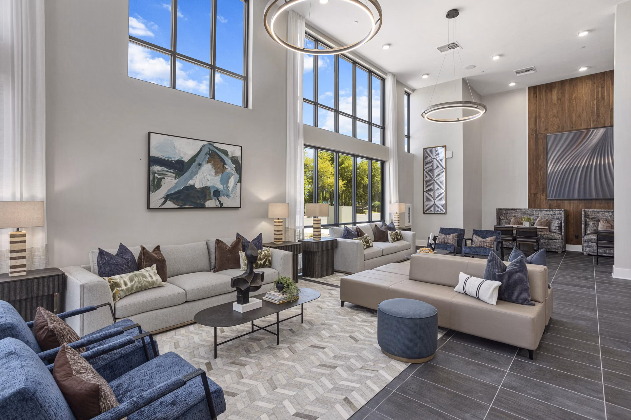 clubhouse at Alta 87 Apartments 