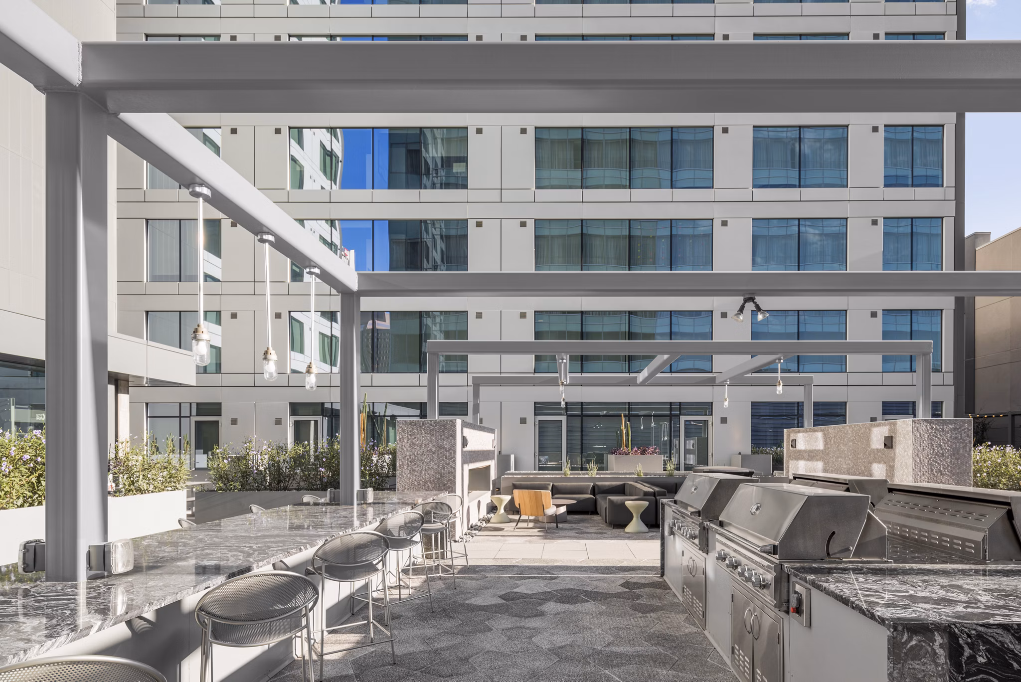 grill area/patio at Kenect Apartments