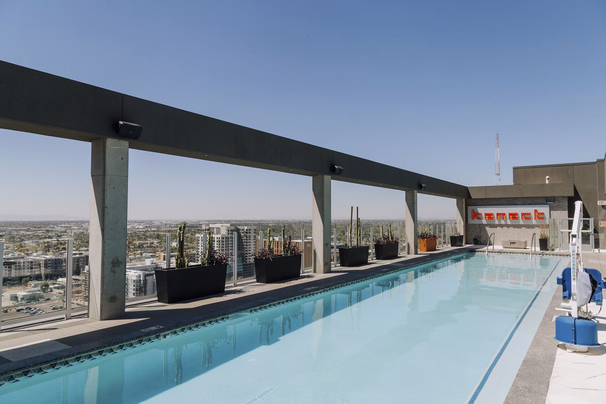 pool at Kenect Apartments
