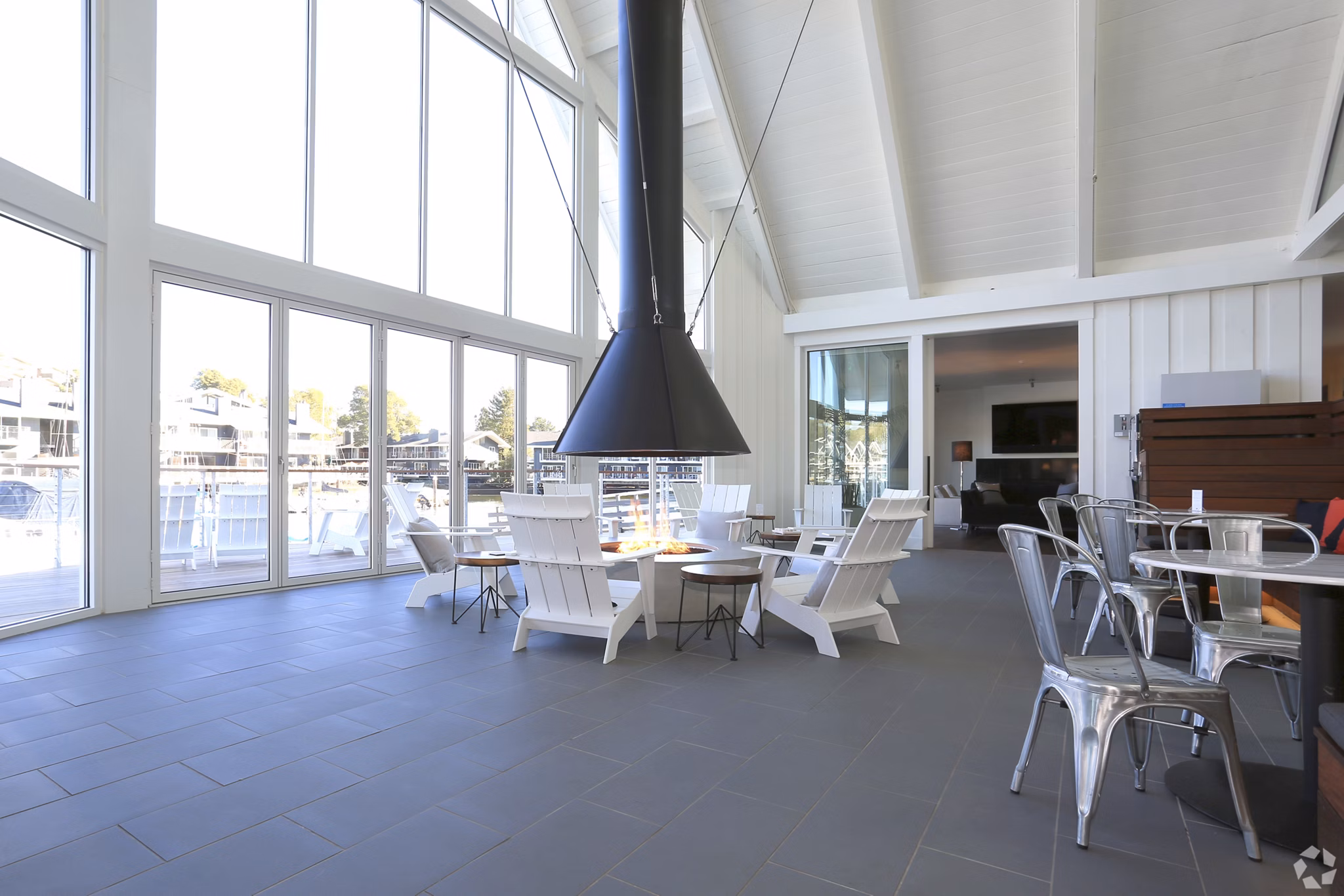 clubhouse at The Cove at Tiburon Apartments