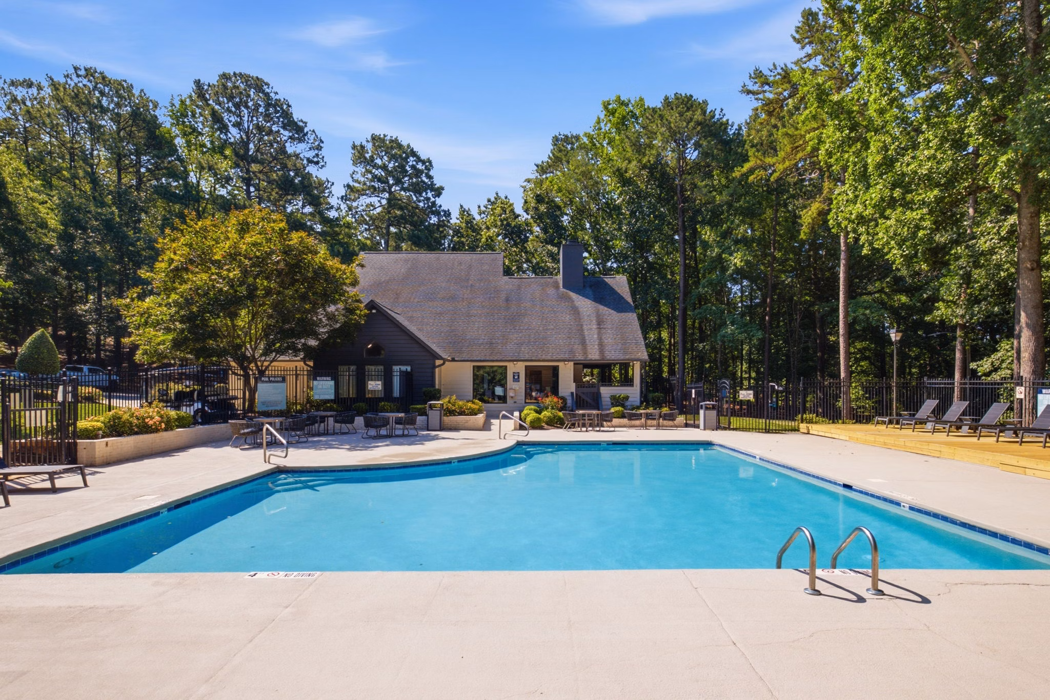 Pool at Avana Lake Lynn Apartments