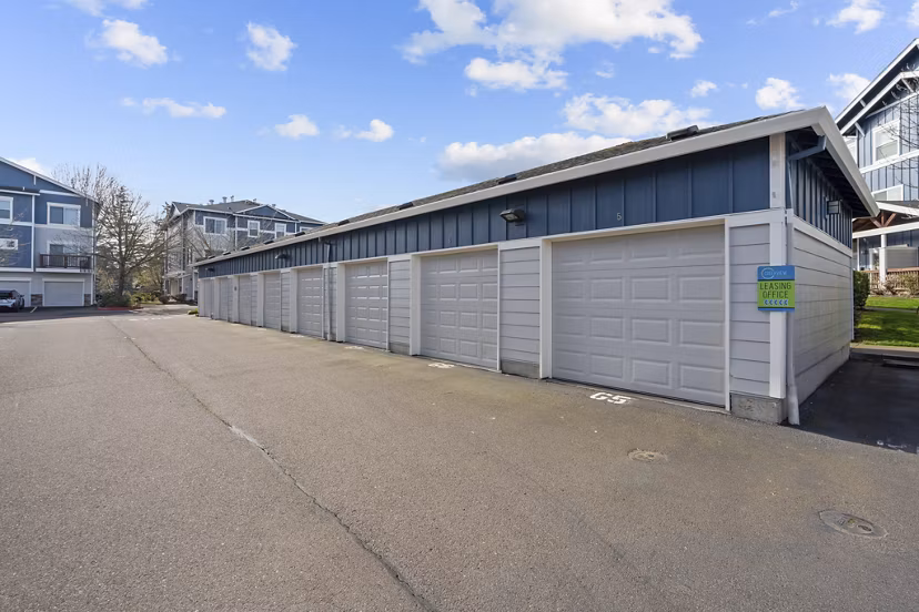garage at Creekview Crossing Apartments