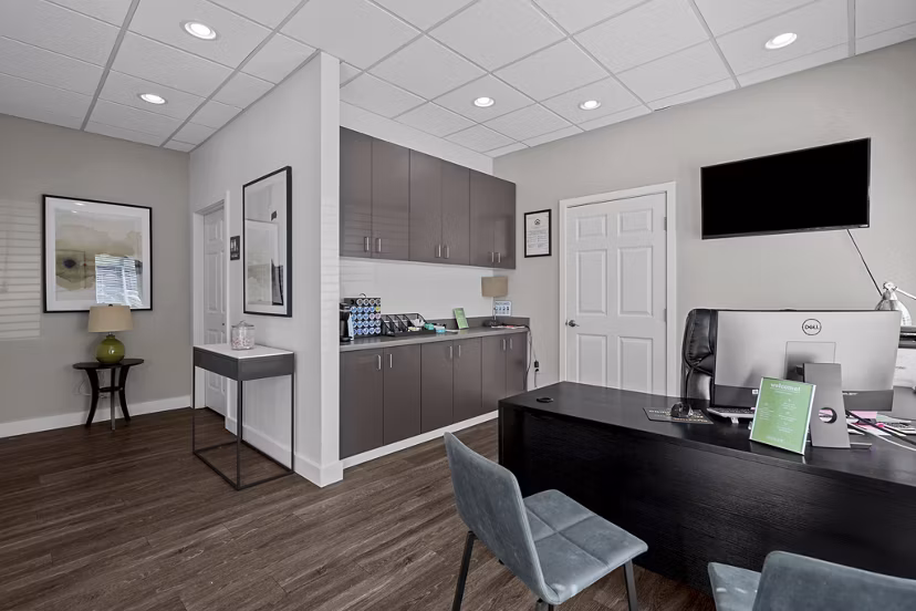 home office at Creekview Crossing Apartments