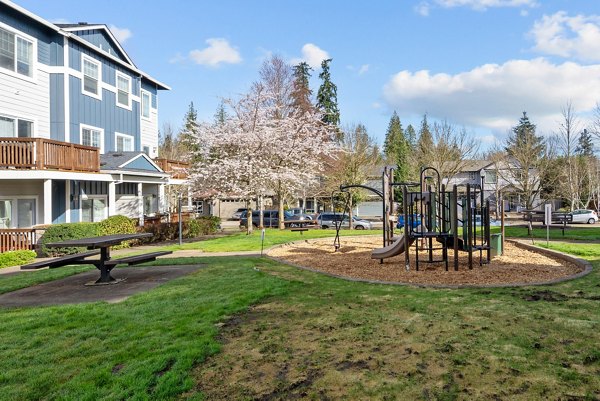 playground at Creekview Crossing Apartments