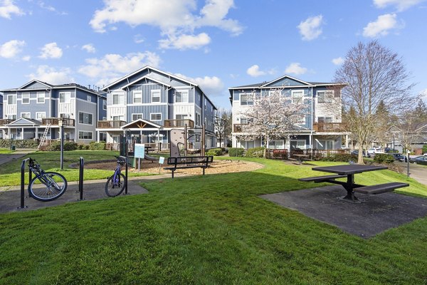 playground at Creekview Crossing Apartments
