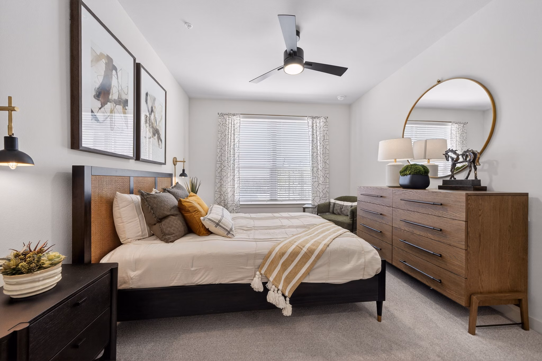 bedroom at Marlowe Corinth Groves Apartments