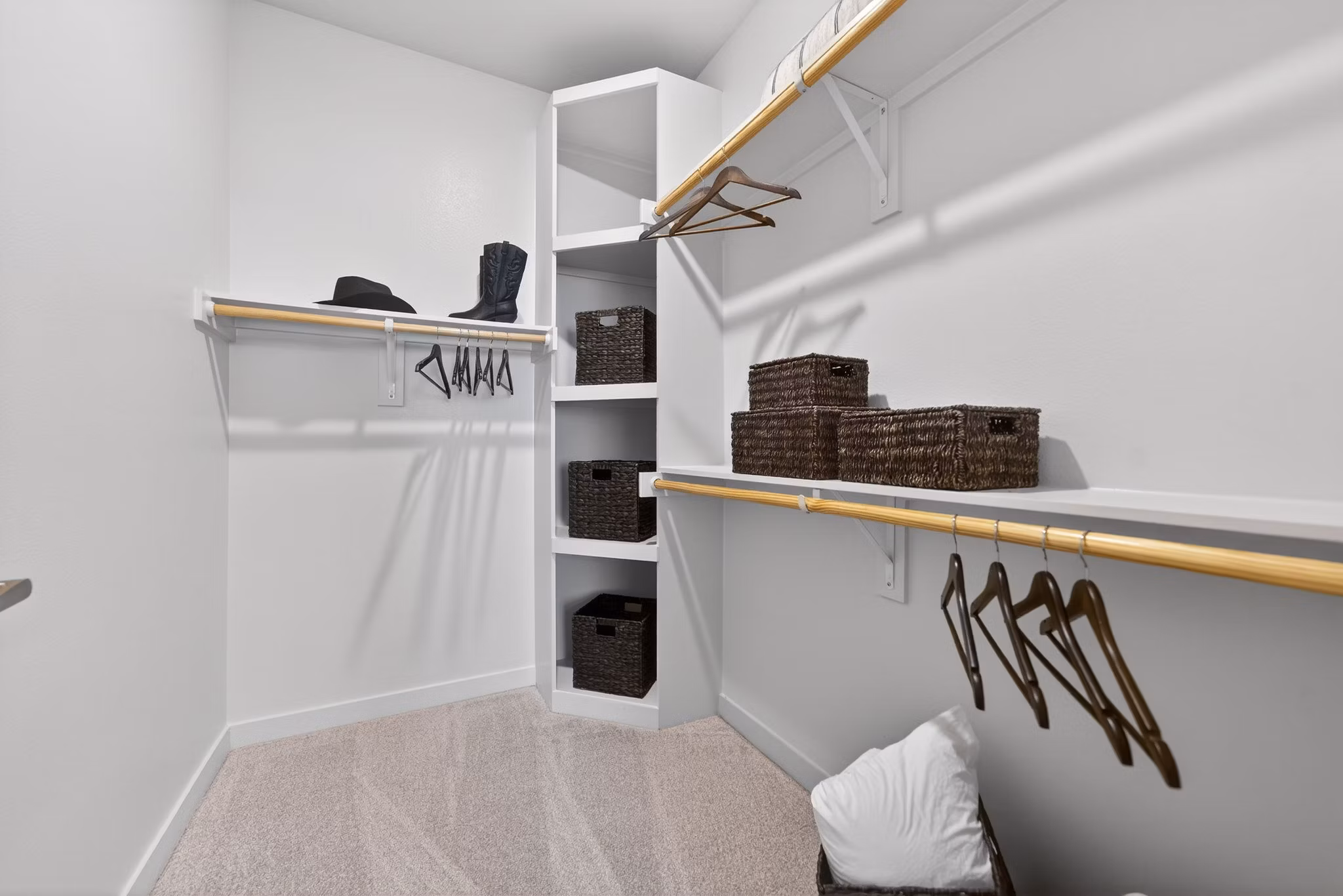 bedroom at Marlowe Corinth Groves Apartments