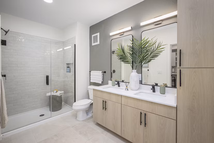 bathroom at Fiori Apartments