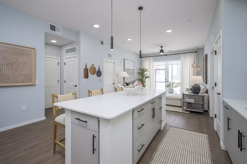 dining room at Fiori Apartments