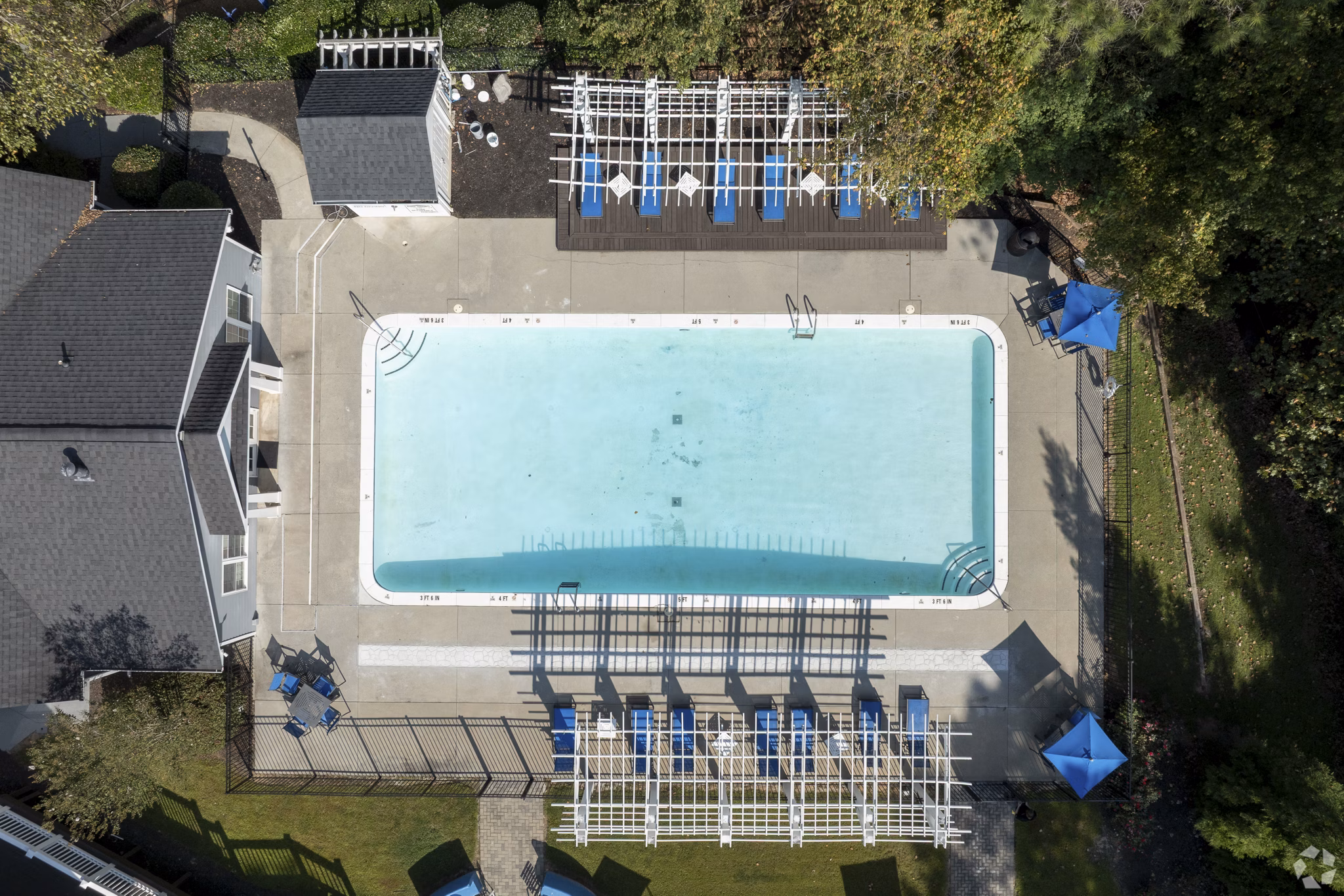 pool at Aqua at Sandy Springs Apartments