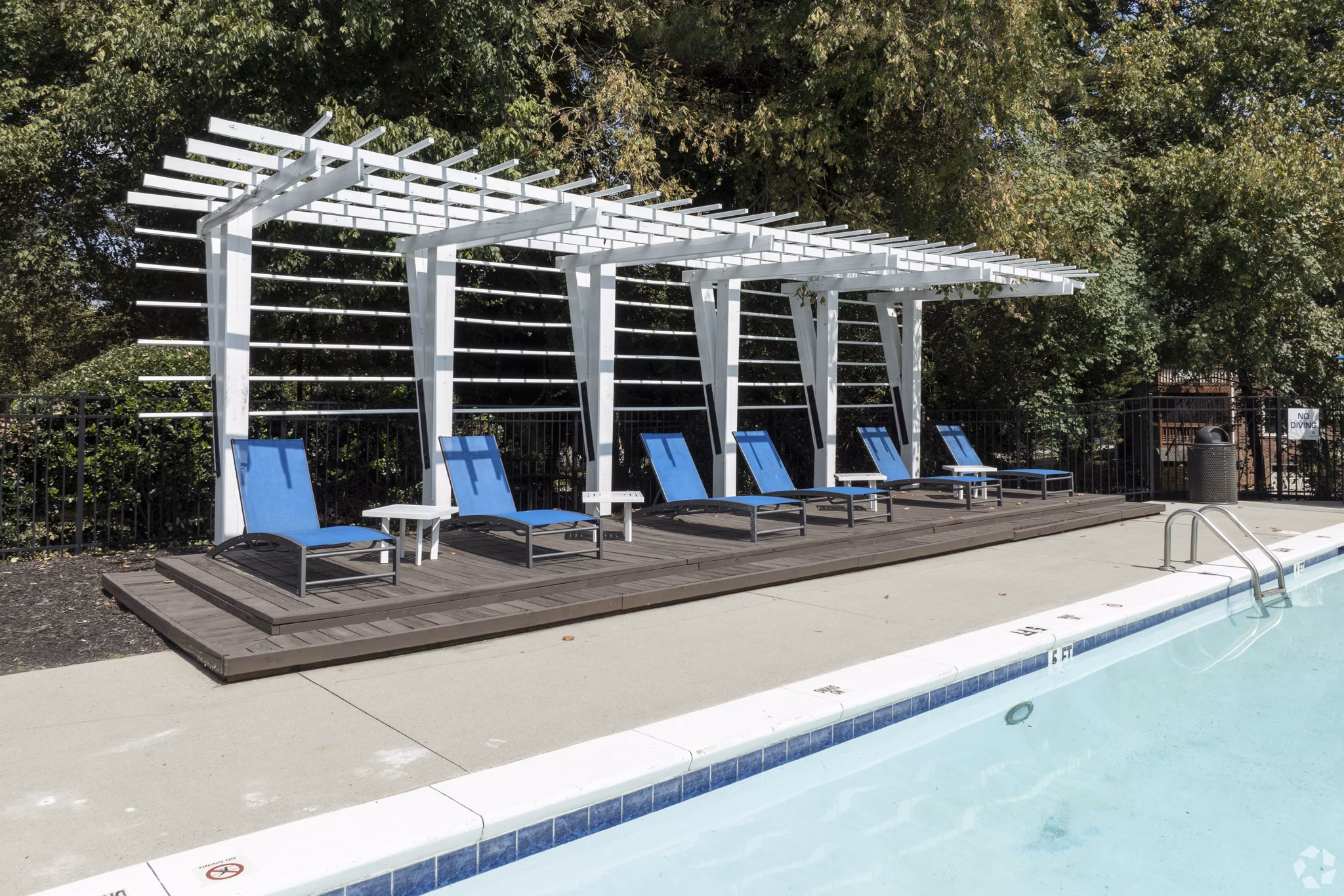 pool at Aqua at Sandy Springs Apartments