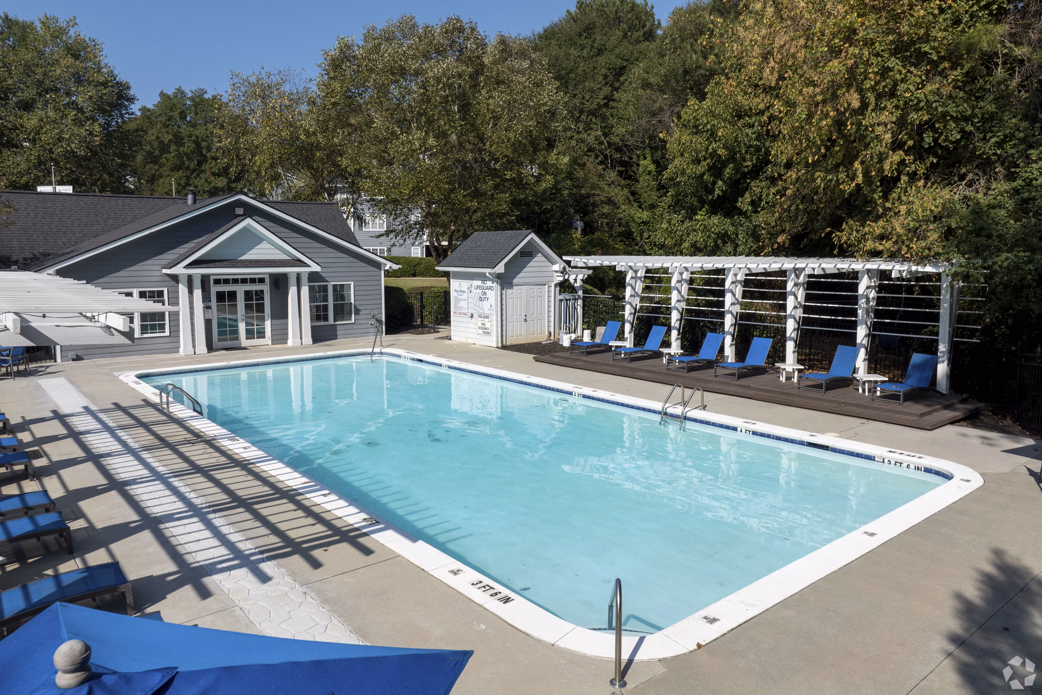 pool at Aqua at Sandy Springs Apartments