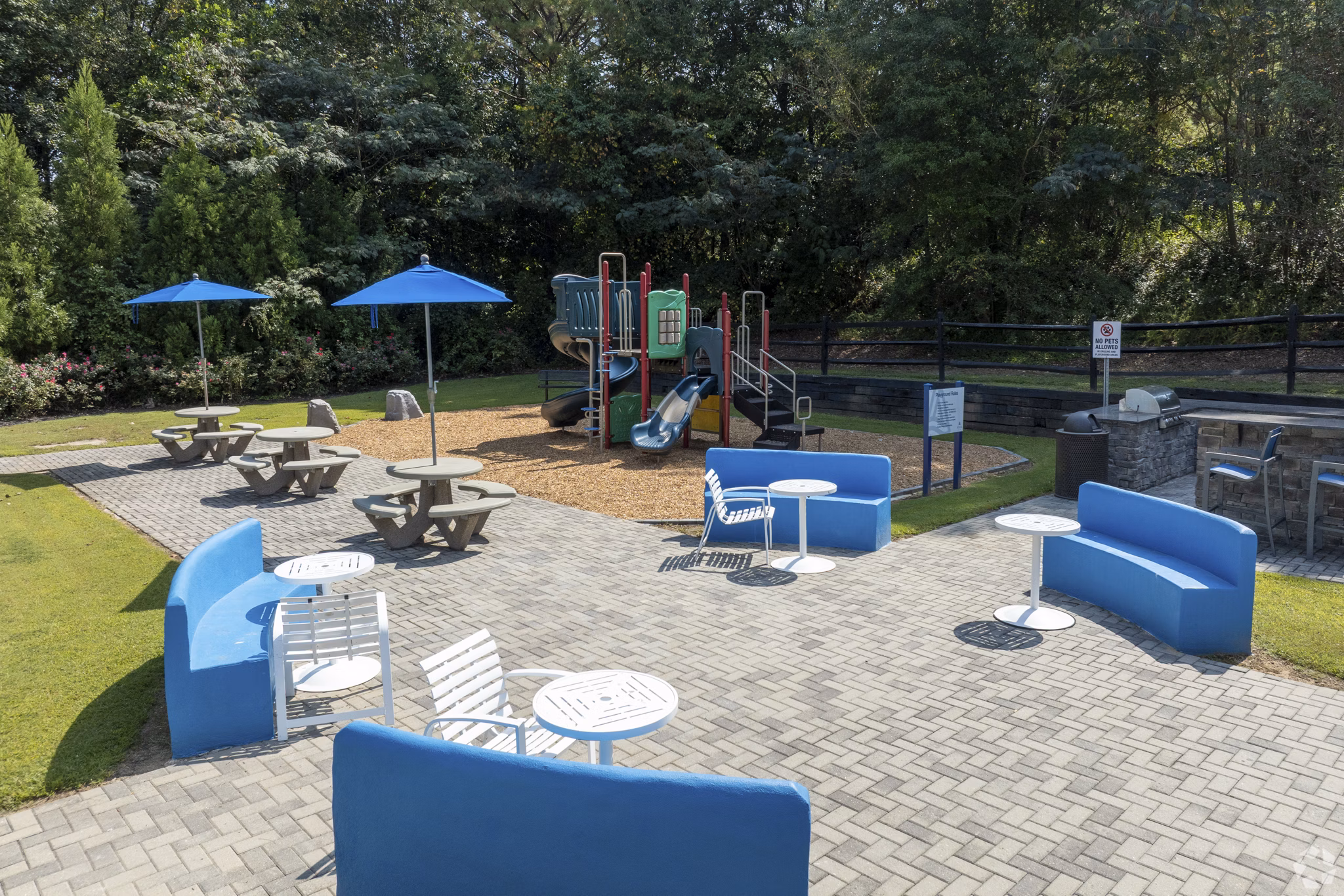 grill area at Aqua at Sandy Springs Apartments