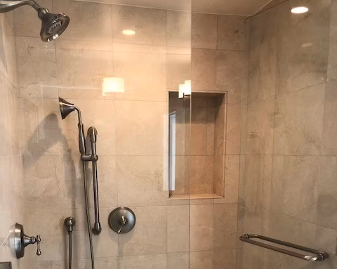 bathroom at 1000 Green Apartments