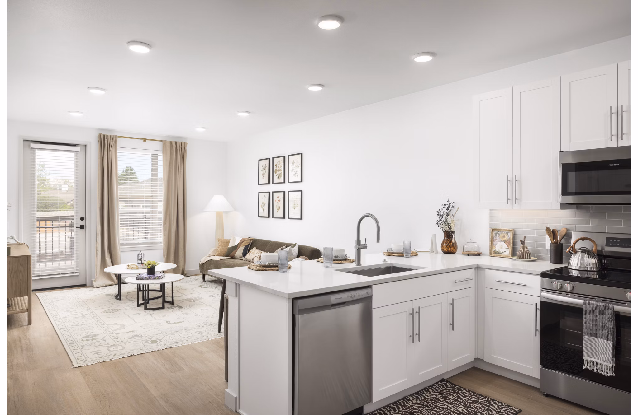 Kitchen at Aspendale Littleton Apartments