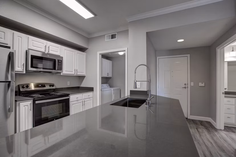 kitchen at Broadleaf Apartments