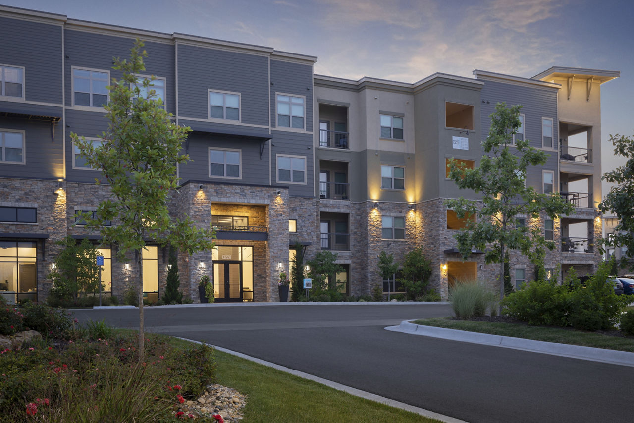 Cyan Southcreek Overland Park Ks 2 of 12