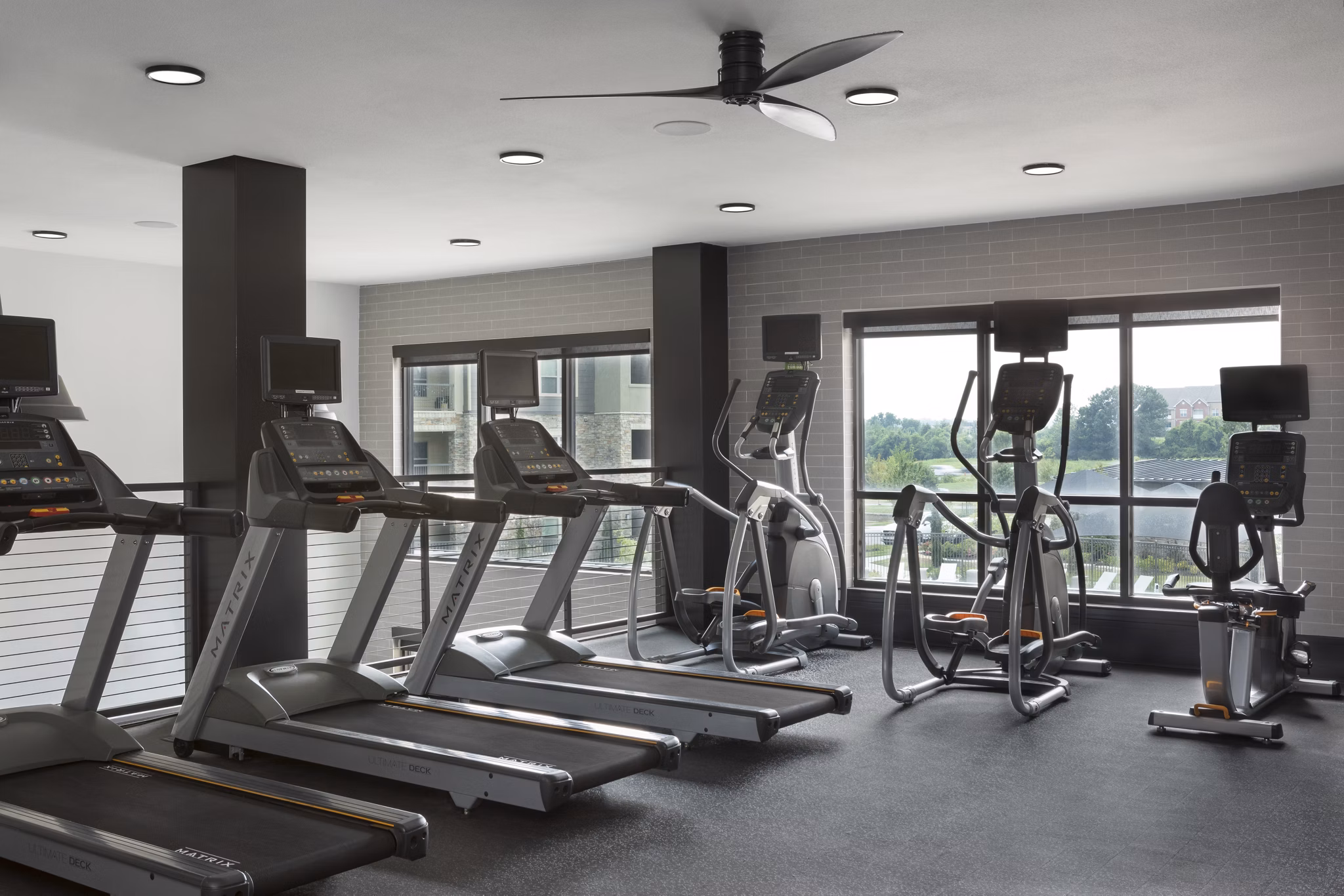 fitness center at Cyan Southcreek Apartments