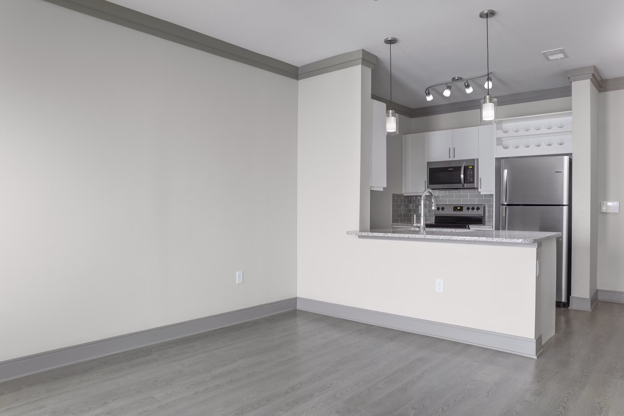 kitchen at Cyan Southcreek Apartments