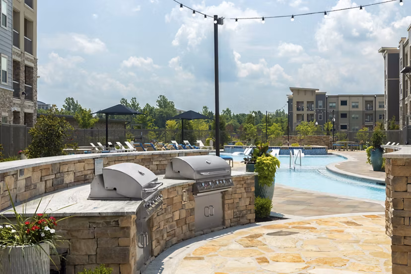 grill area at Cyan Southcreek Apartments