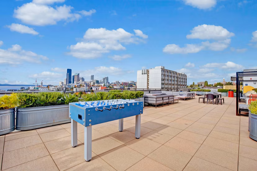 patio at Pratt Park Apartments
