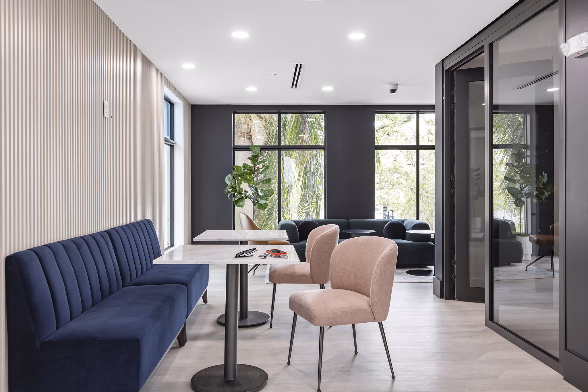 clubhouse business center at Cordoba Apartments