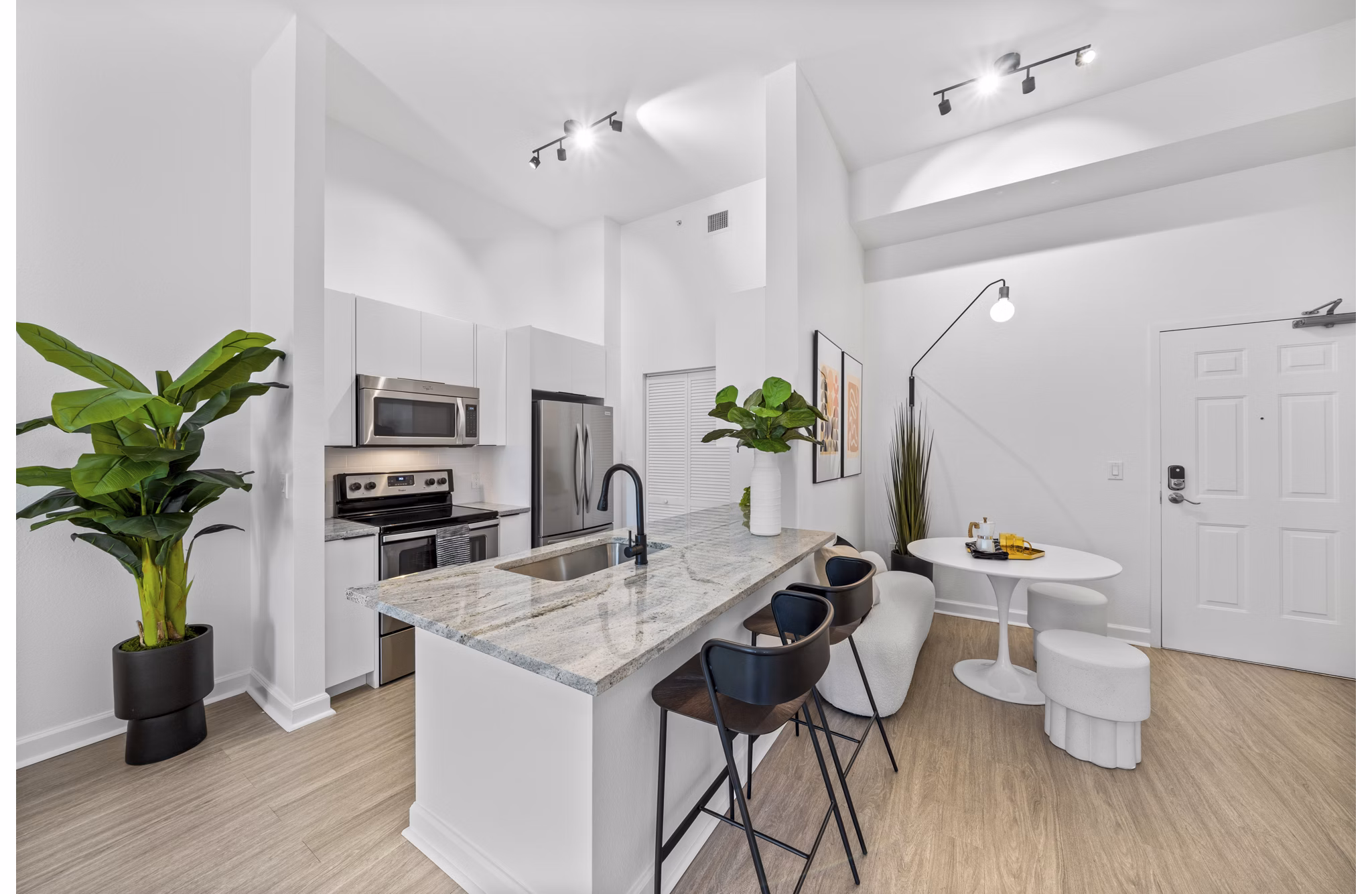 kitchen at Cordoba Apartments
