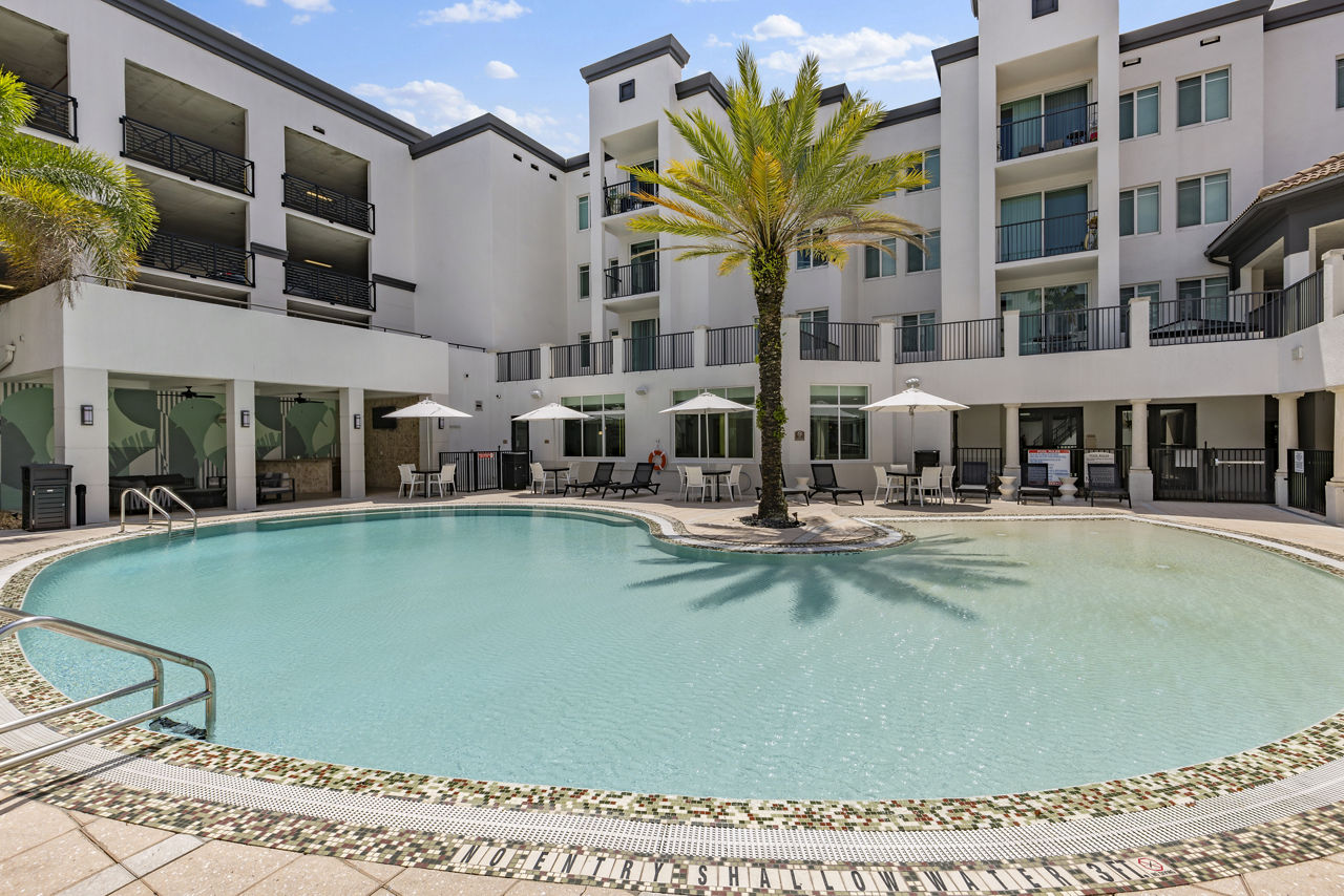 Cordoba Doral Fl 2 of 12