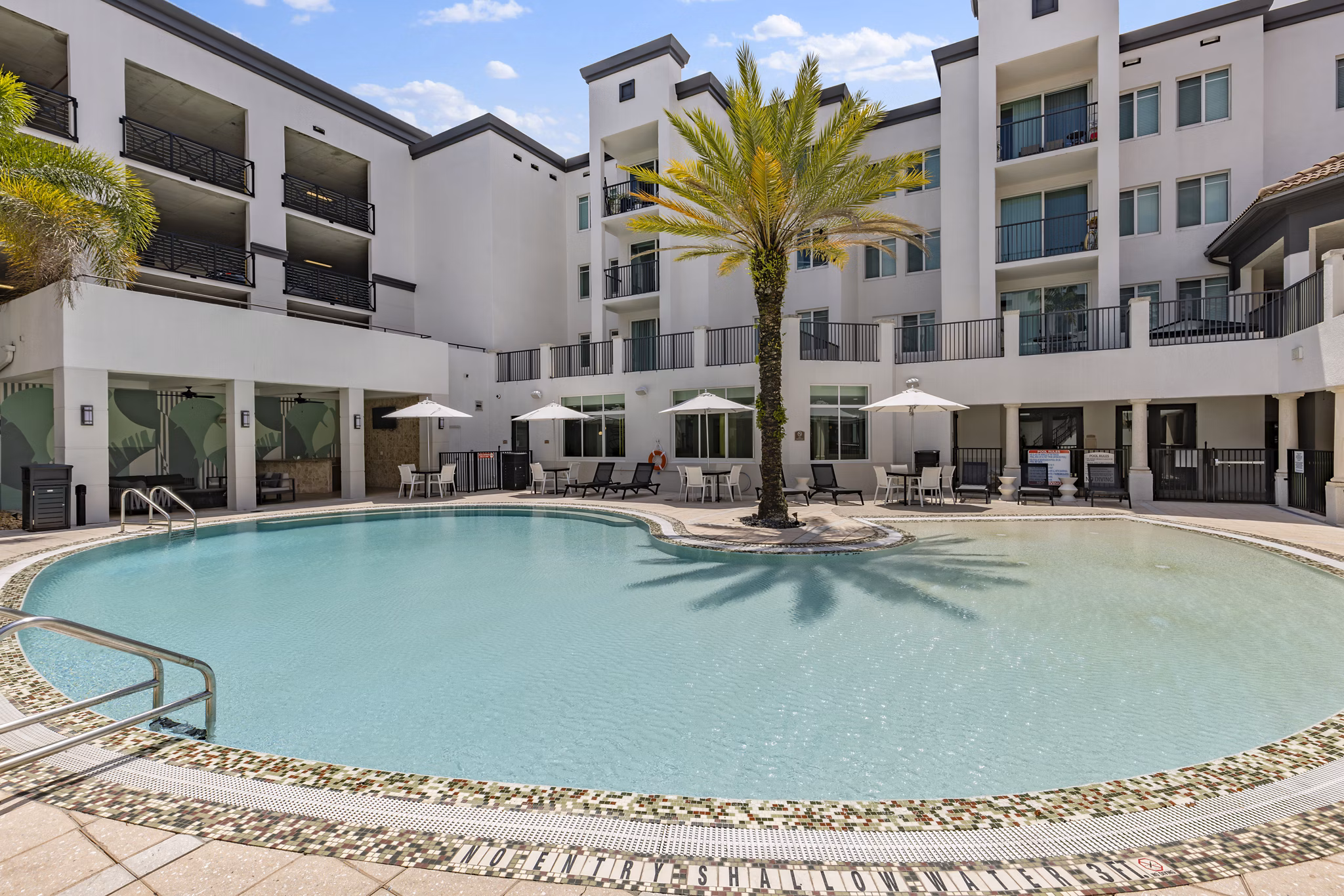 pool at Cordoba Apartments