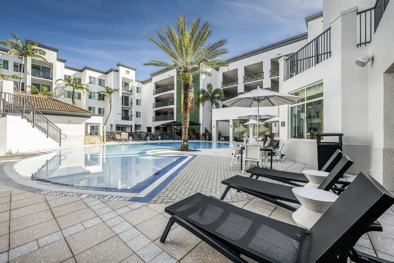 Cordoba Doral Fl 4 of 12