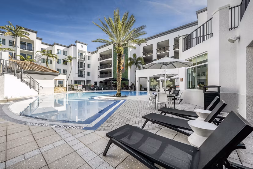 pool at Cordoba Apartments