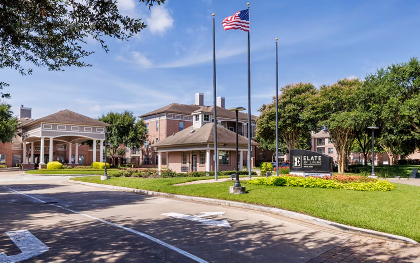 building/exterior at Elate Royal Oaks Apartments