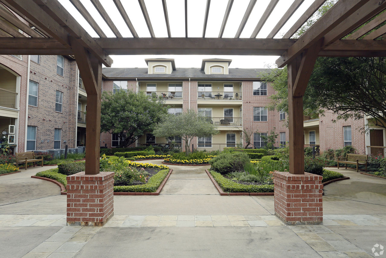 Elate Royal Oaks Houston Tx 3 of 12