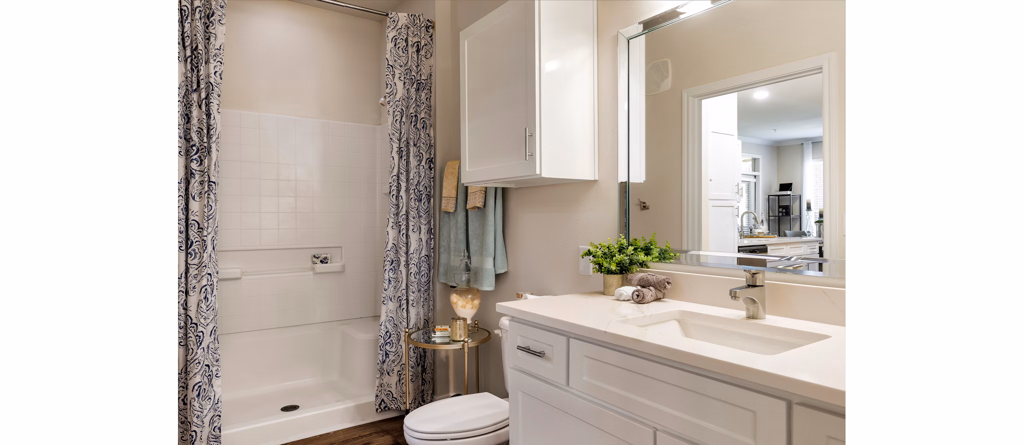 Bathroom at Elate Royal Oaks Apartments