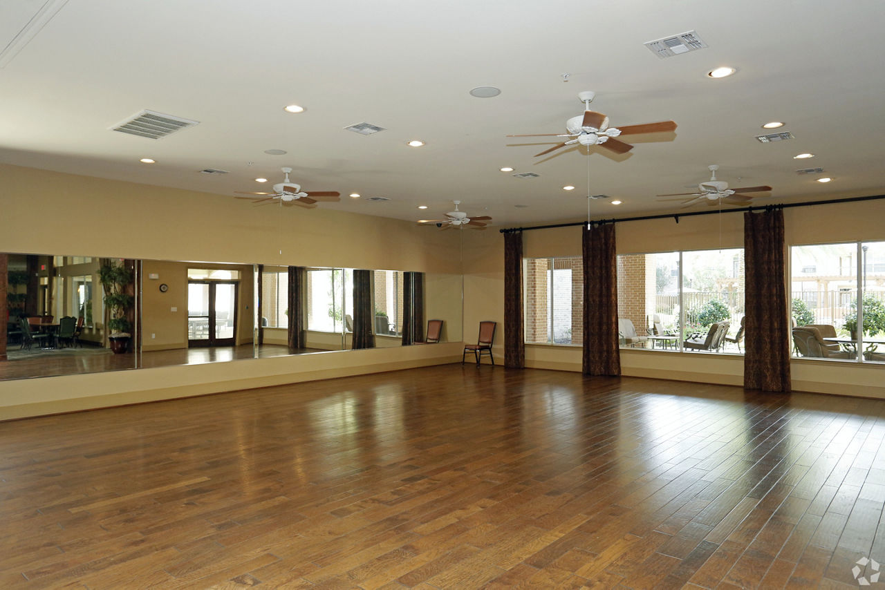 Elate Royal Oaks Houston Tx 7 of 12