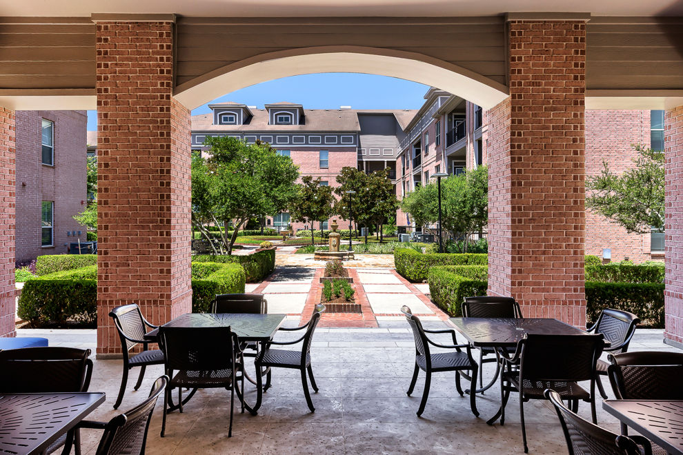 Lobby at Elate Royal Oaks (2 of 2)
