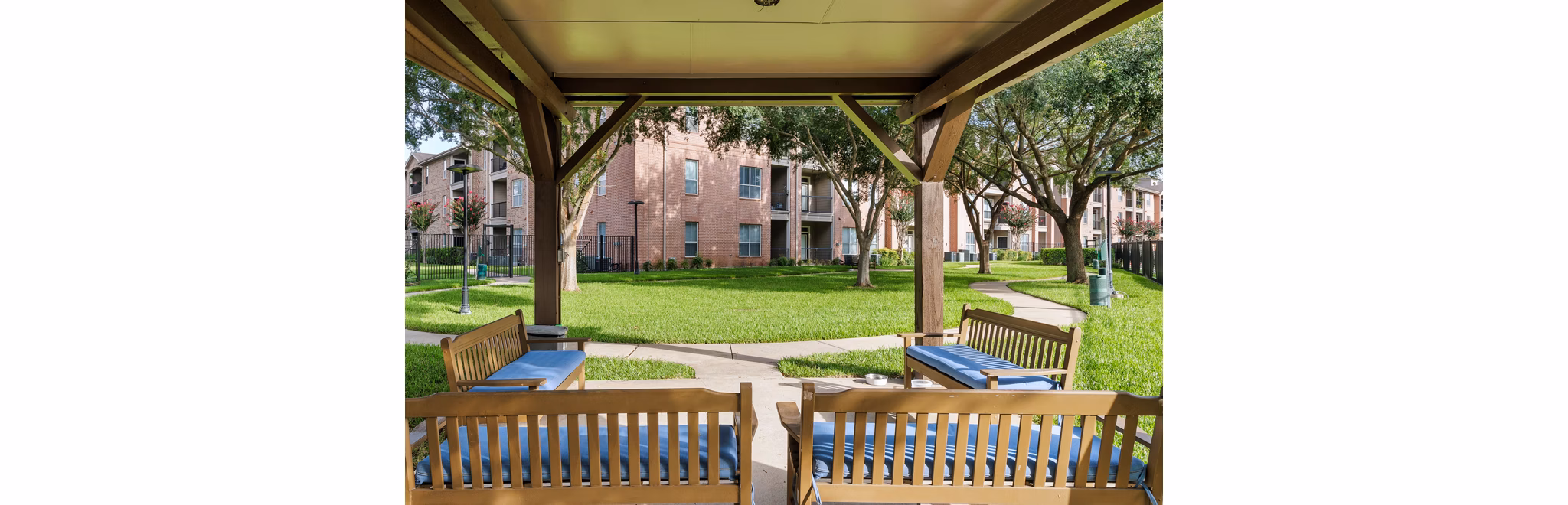 Patio at Elate Royal Oaks Apartments