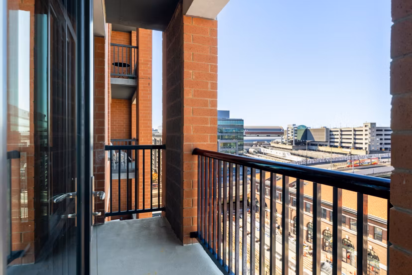 patio at Senate Square Apartments