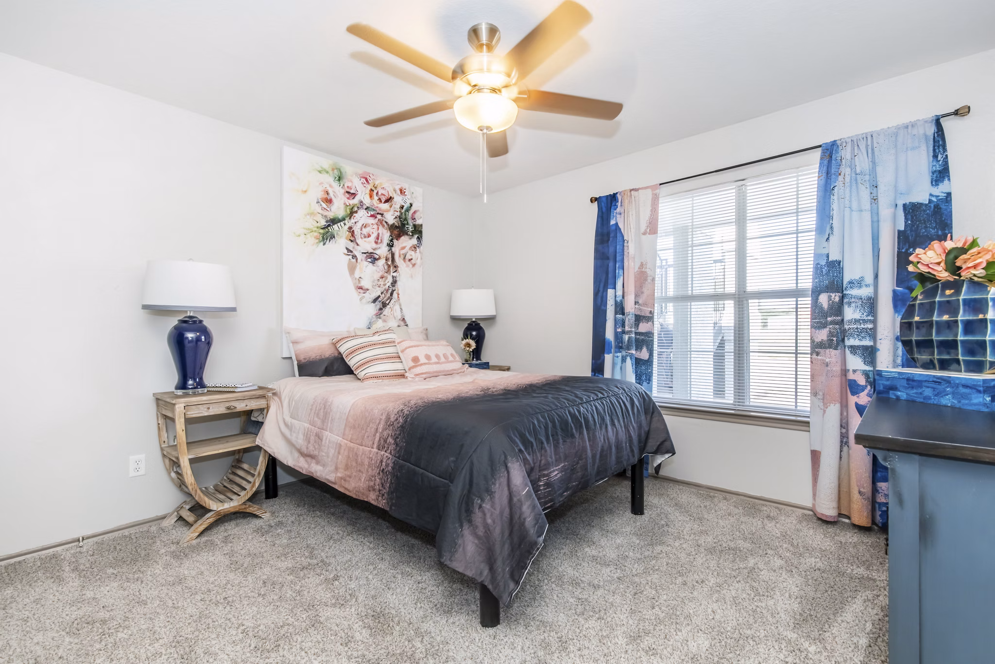 bedroom at Fifteen12 Apartments