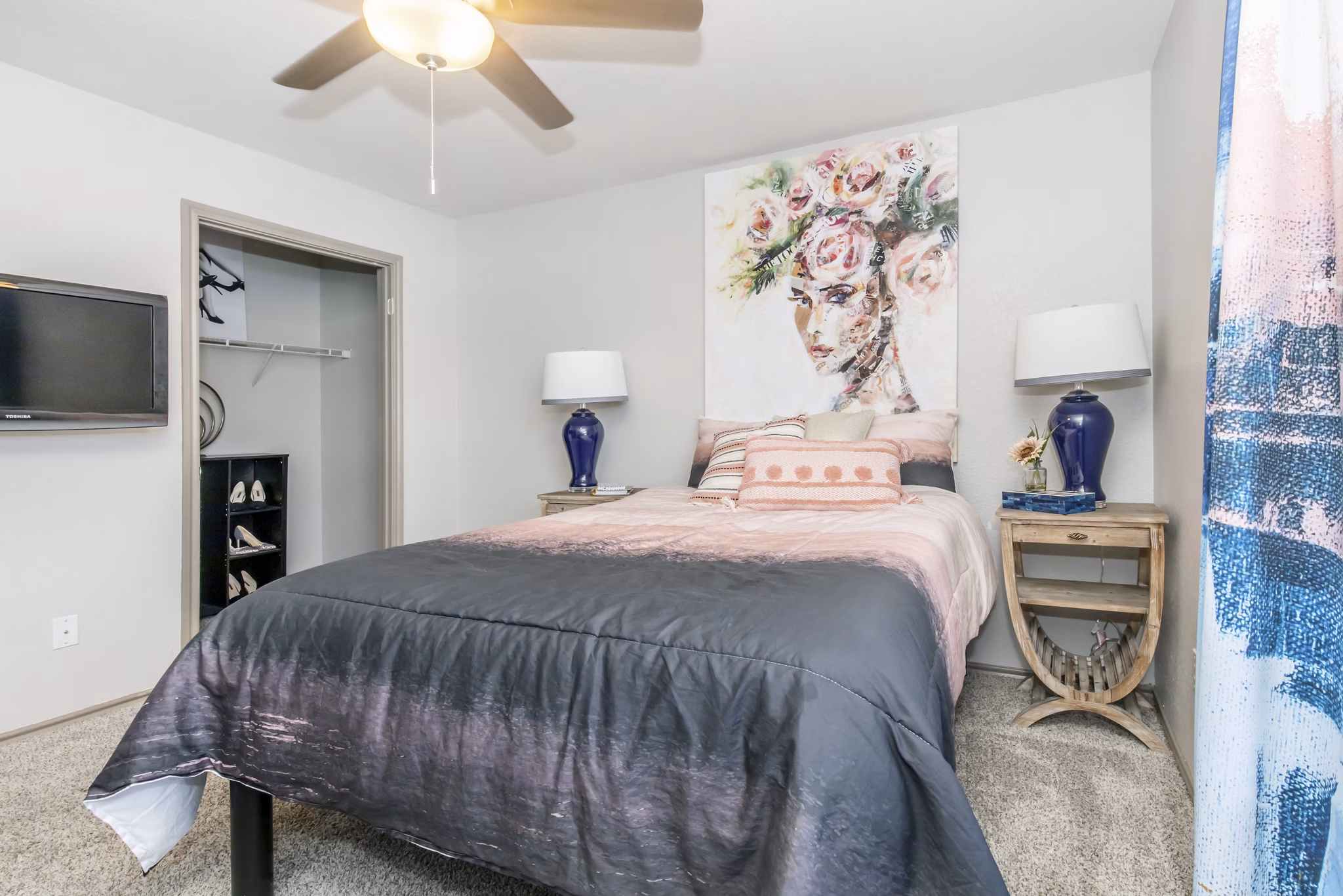 bedroom at Fifteen12 Apartments