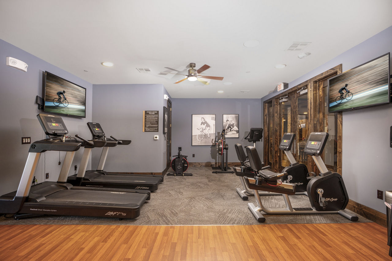 Gym at Alders Rockwall (2 of 2)