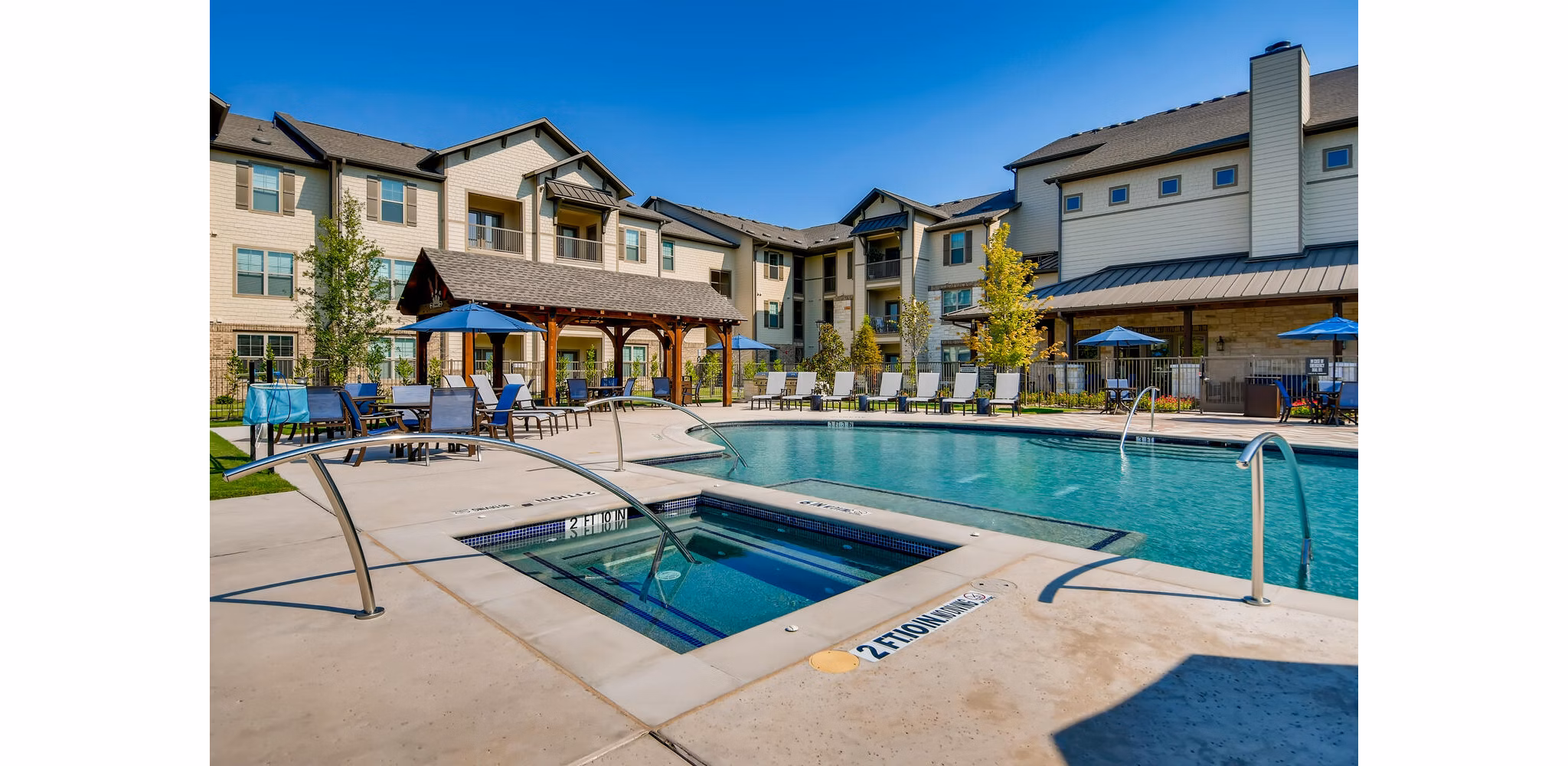 pool at Alders Rockwall Apartments
