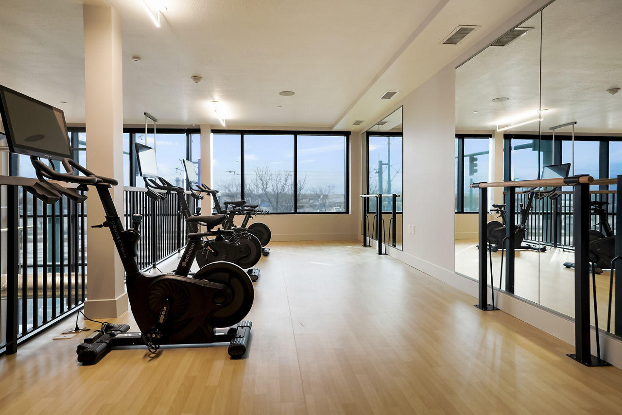 Gym at The Gauge (4 of 4)