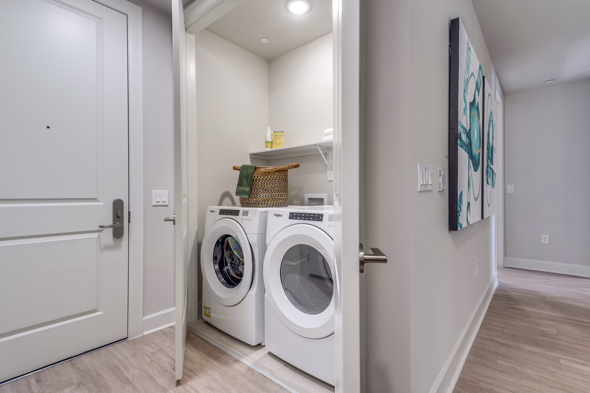 laundry room at Montrose at Buffalo Bayou Apartments
