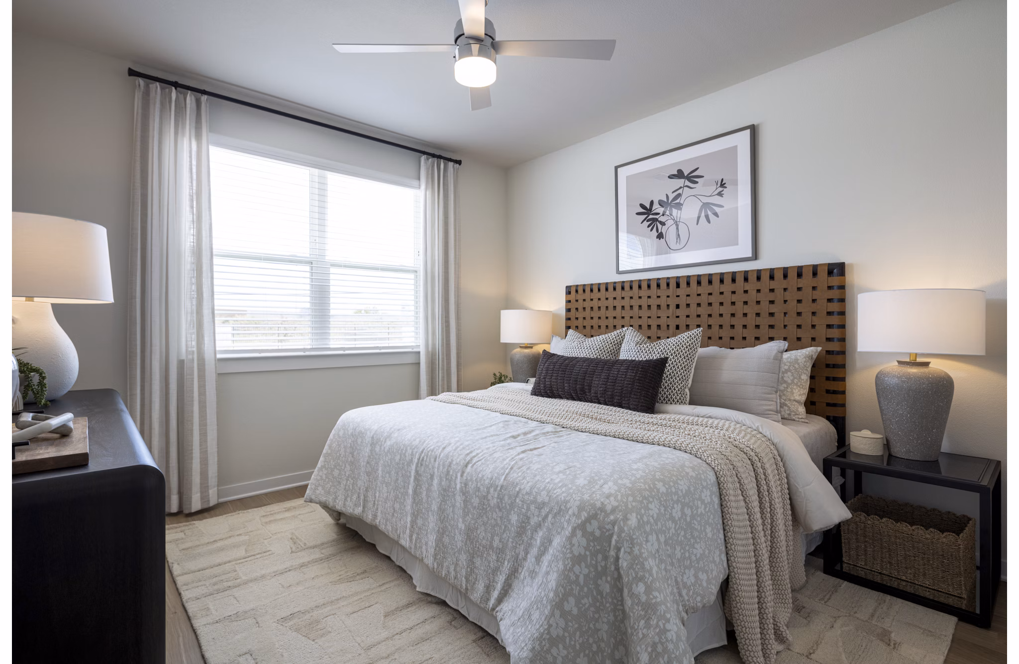 bedroom at New Braunfels Heights Apartments