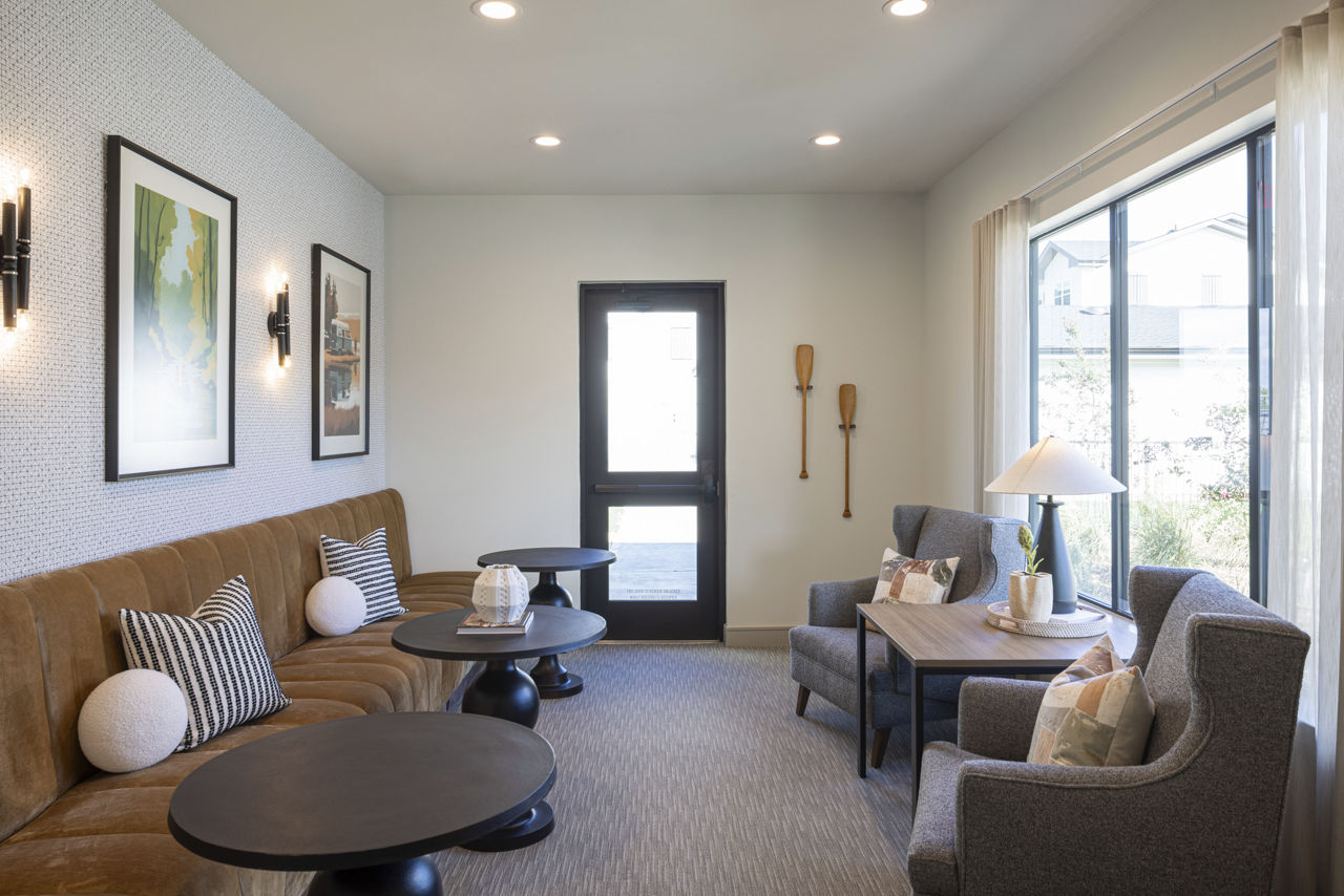 Lobby at New Braunfels Heights (2 of 4)