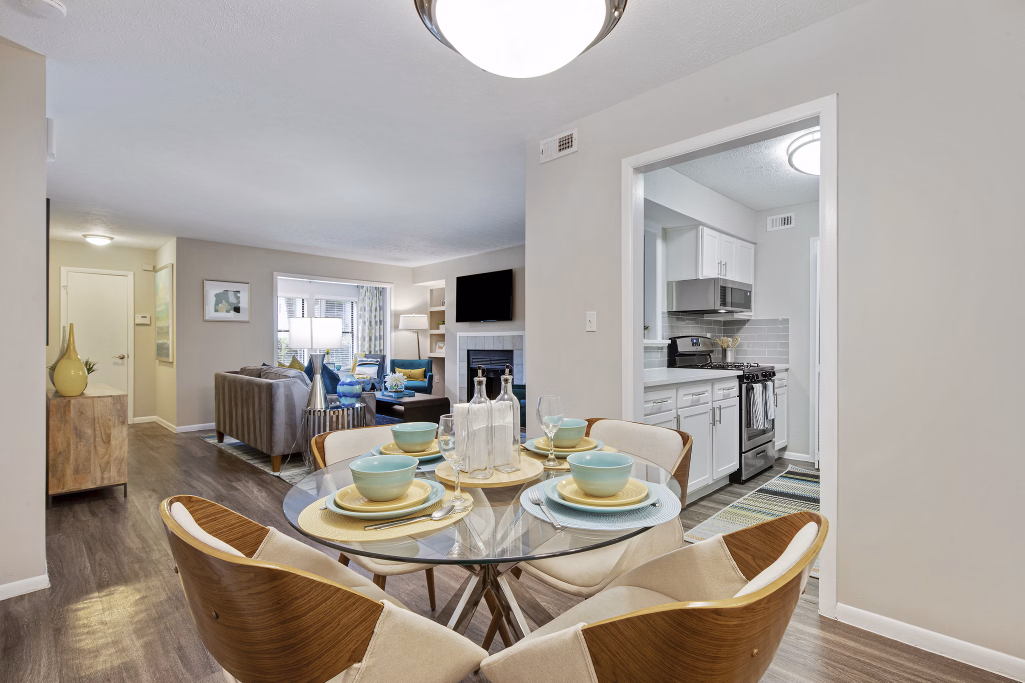 dining room at The Madison Apartments
